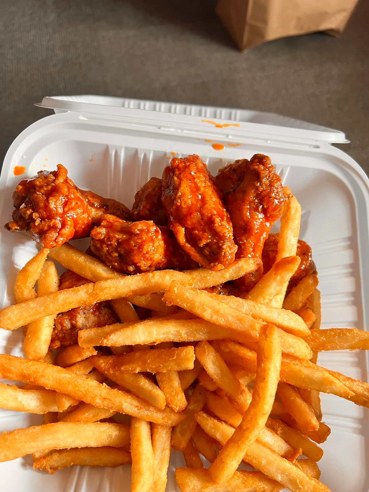 Chicken Wings, as served at Dailyn
